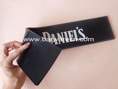 tapis de service de bar daniels de Jack de PVC noir 