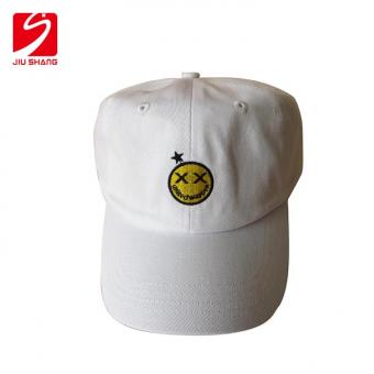 Casquette de camp à 6 panneaux avec logo brodé